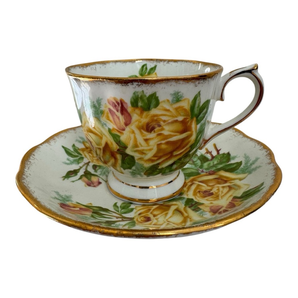 Vintage Royal Albert Yellow Tea Rose Gold Spray Cup & Saucer; England Teacup - Picture 1 of 7